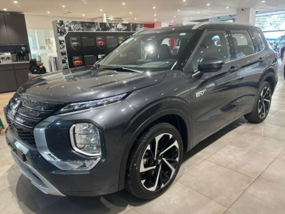 MITSUBISHI OUTLANDER 2.4 PHEV HPE-S S-AWC DHT MITSUBISHI OUTLANDER 2.4 PHEV HPE-S S-AWC DHT